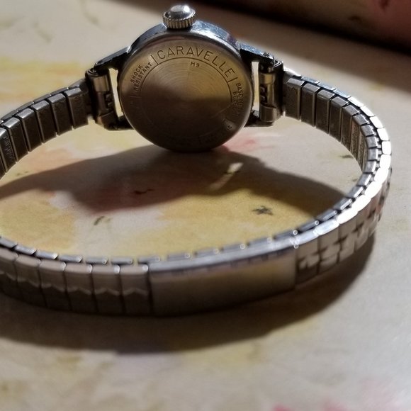 Lovely Caravelle Wind Up Watch Working - Picture 9 of 10